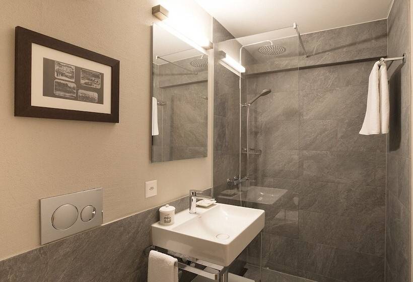 غرفة أساسية, Steffani