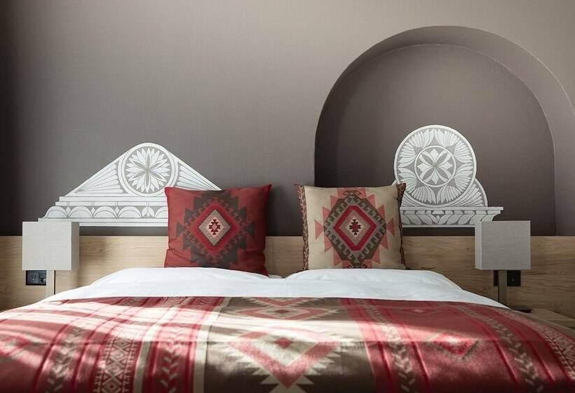 スーペリアトリプルルーム, Steffani