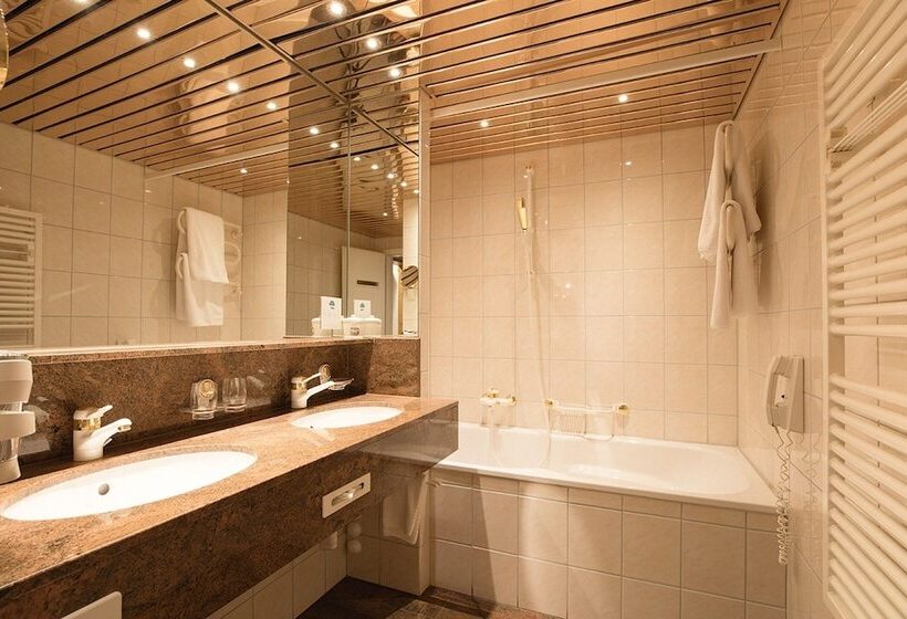 バルコニー付きデラックスルーム, Steffani