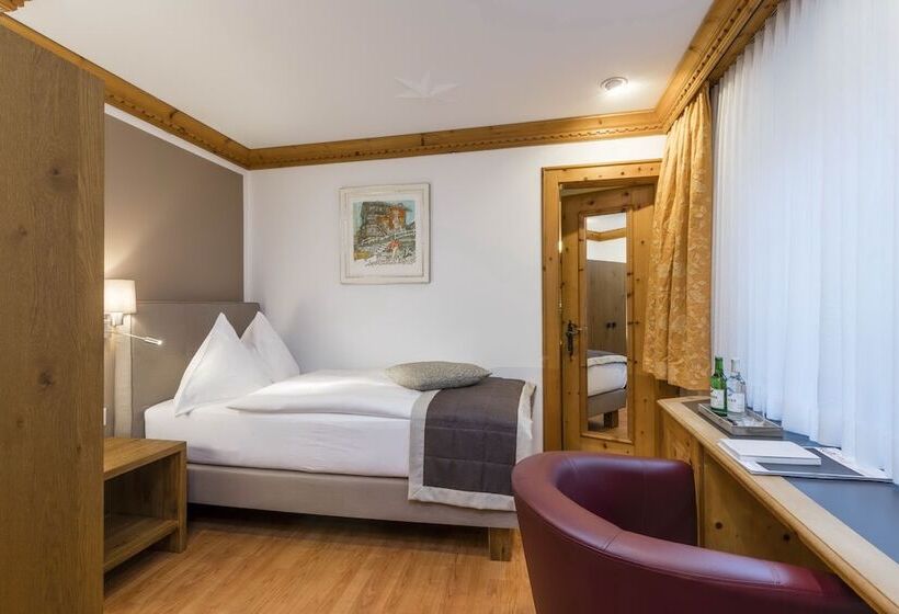 单人经济间, Stern Chur