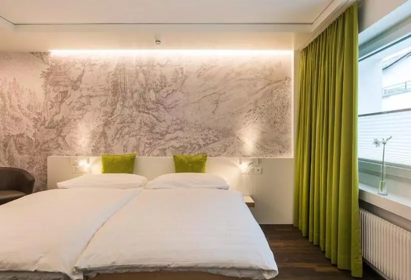 Habitació Comfort, Weiss Kreuz