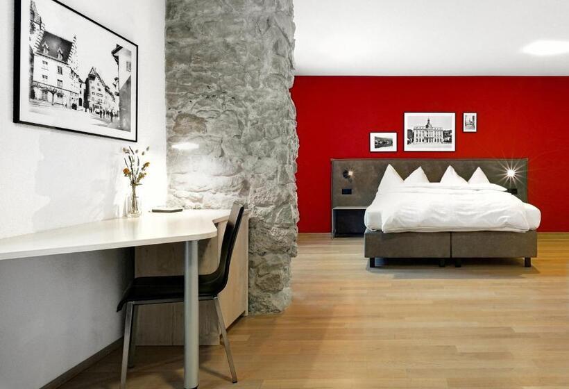 غرفة عائلية, Zugertor