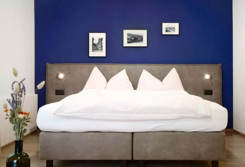 Chambre Familiale, Zugertor