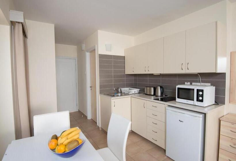 디럭스 스튜디오, Eligonia Hotel Apartments