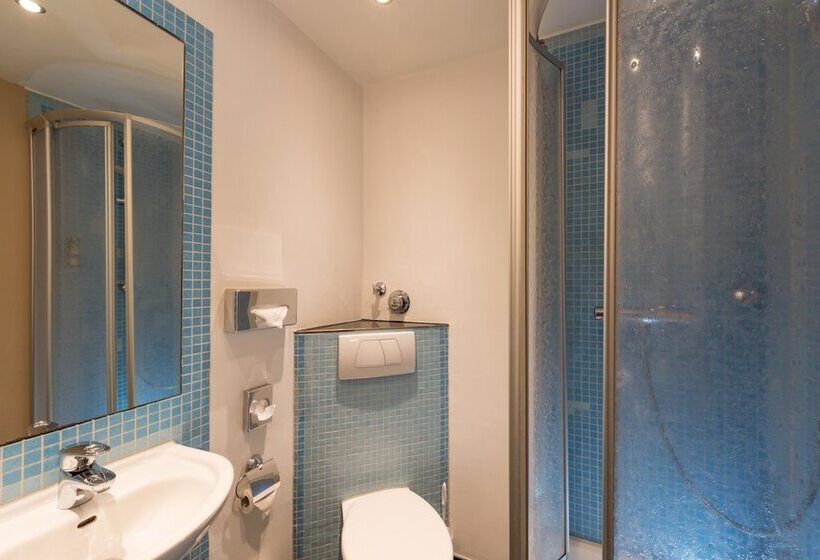 سوئیت با وان آب گرم, Heikotel City Nord