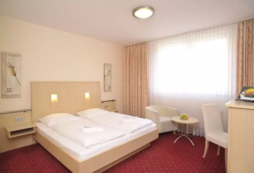Superior Yhden Hengen Huone, Heikotel City Nord