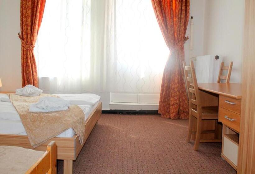 اتاق استاندارد سه نفره, City Pension Berlin