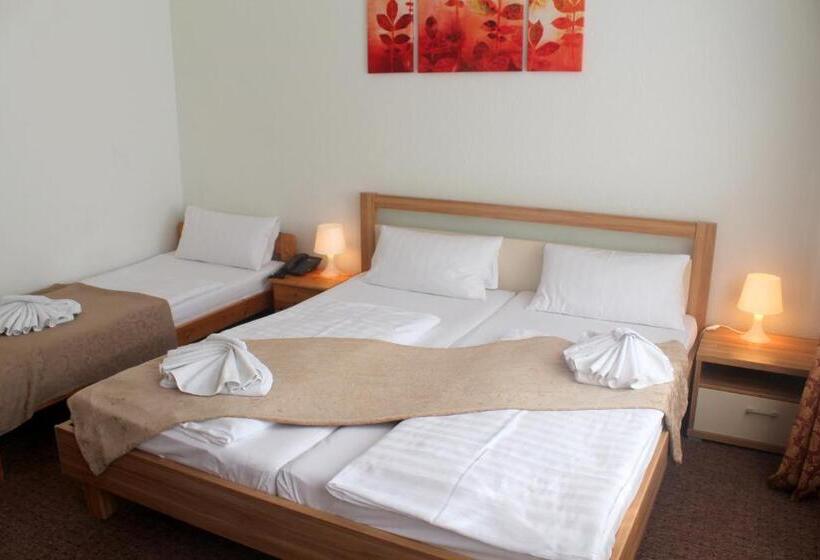 اتاق استاندارد سه نفره, City Pension Berlin