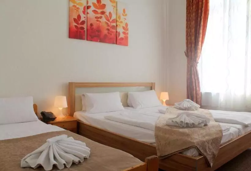 اتاق استاندارد چهار تخته, City Pension Berlin
