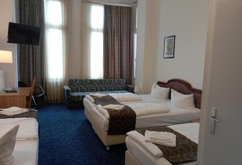 اتاق استاندارد چهار تخته, City Pension Berlin