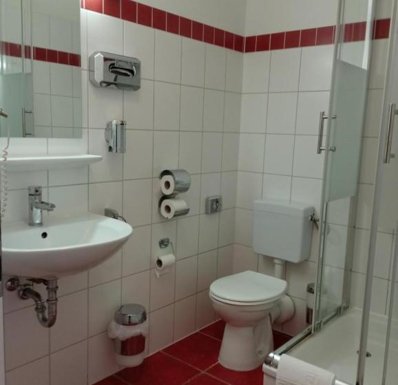 اتاق استاندارد چهار تخته, City Pension Berlin