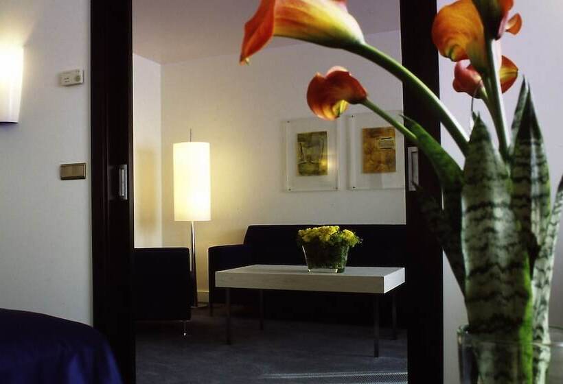 سوییت, Crowne Plaza Berlin City Centre Ku Damm, An Ihg