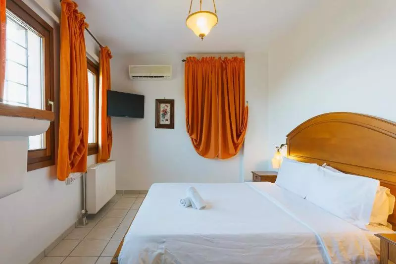 اتاق استاندارد یک نفره, Curium Palace