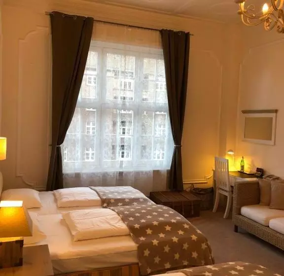 ファミリールーム, Fresena Im Dammtorpalais