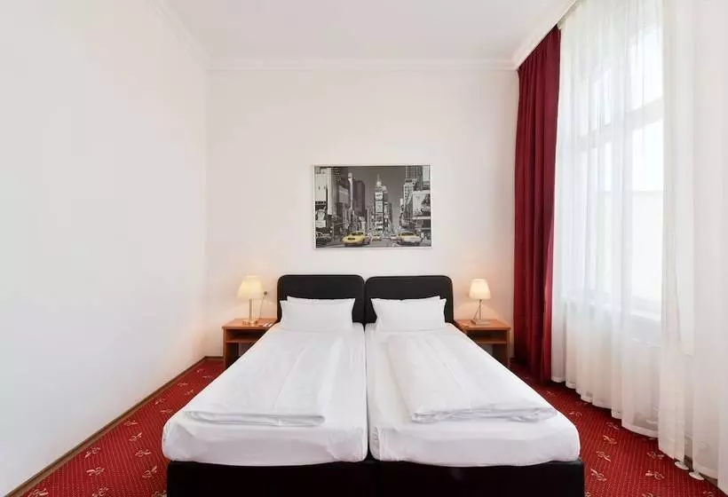 سوییت جونیور, Leonardo Hotel Berlin Ku Damm