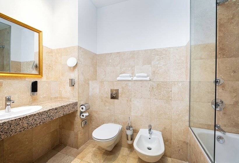 اتاق سوپریور, Leonardo Hotel Berlin Ku Damm