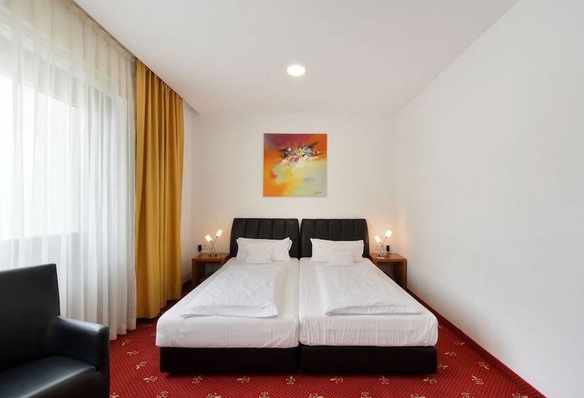 اتاق سوپریور, Leonardo Hotel Berlin Ku Damm