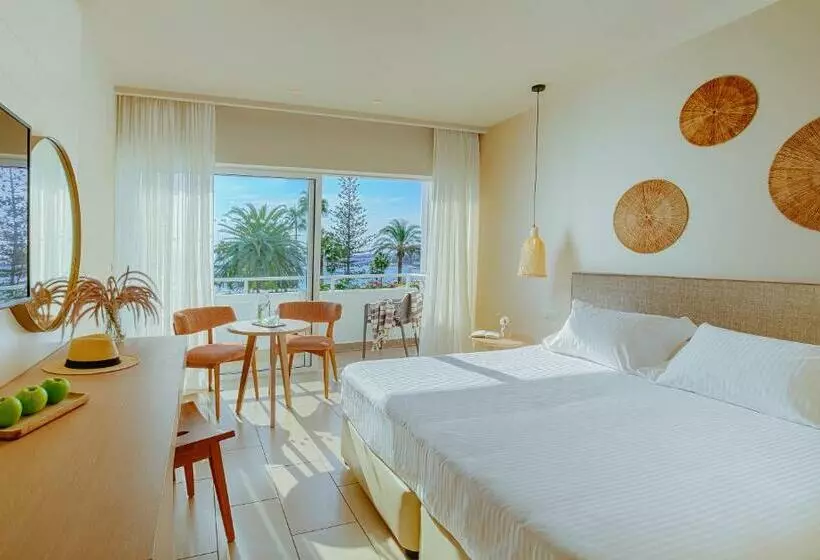 Standard Room Sea View