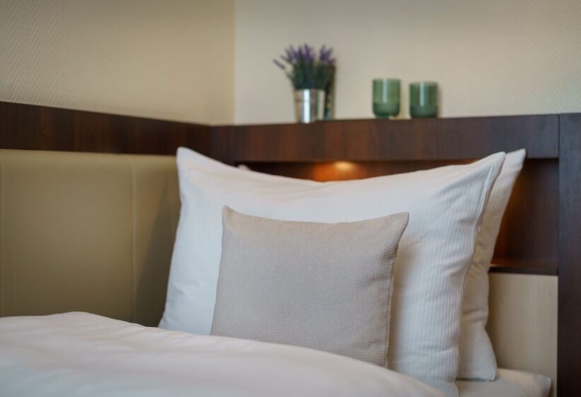 חדר סטנדרט יחיד, Graf Moltke Hamburg