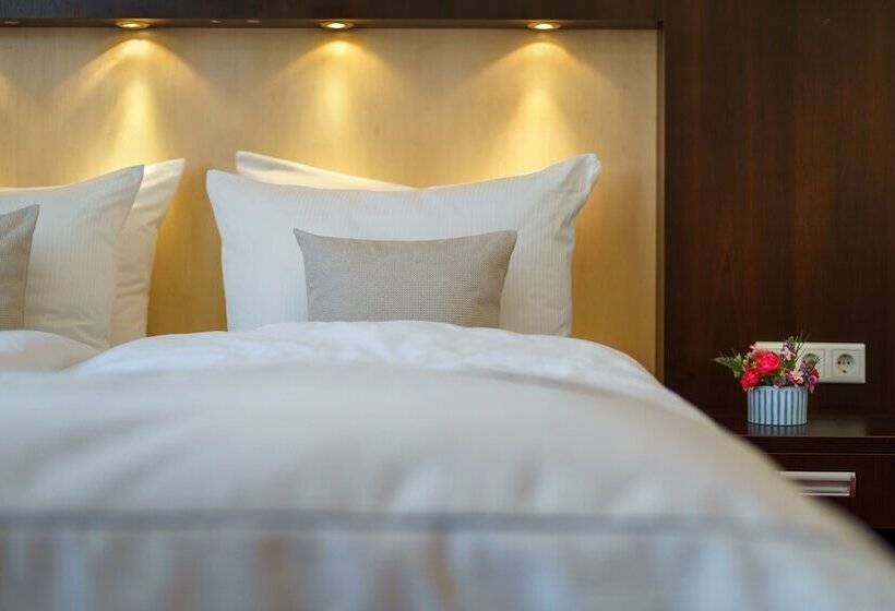 חדר קומפורט, Graf Moltke Hamburg