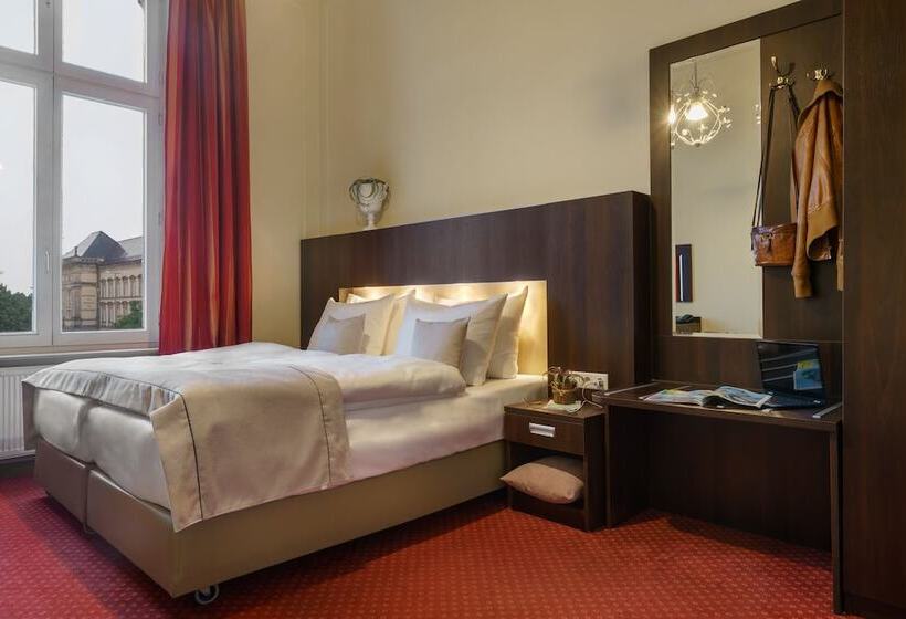 חדר קומפורט, Graf Moltke Hamburg