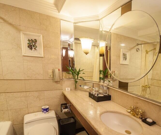 수피리어 룸, Jin Jiang Park