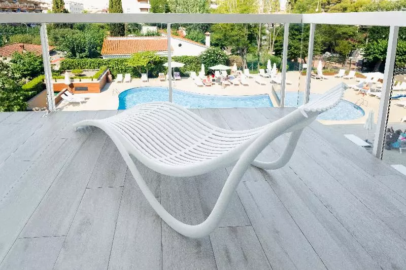 デラックスルーム, Jin Jiang Park