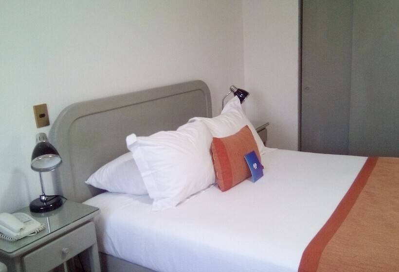 חדר אקזקיוטיב, Presidente