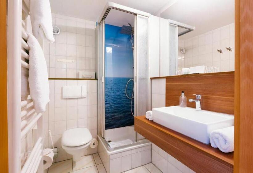 Номер Стандарт Вид на Море с Балконом, Rickmers Insulaner