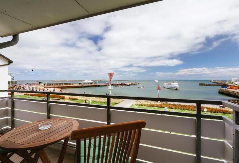 غرفة قياسية مطلّة علي البحر مزوَّدة بشُرفة, Rickmers  Insulaner