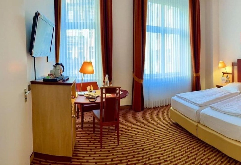 اتاق سوپریور یک تخته, Schöneberg