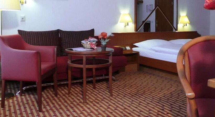 اتاق سوپریور, Schöneberg