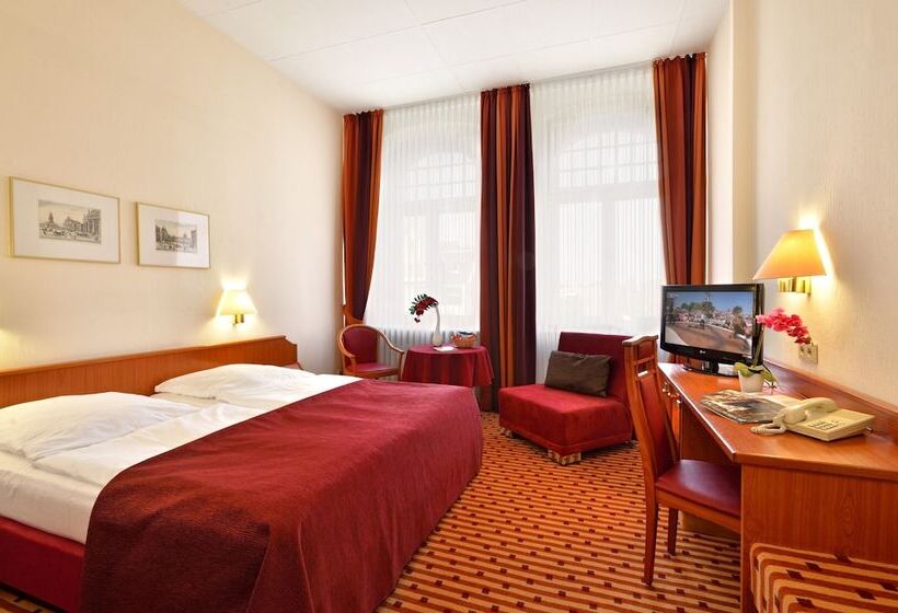 اتاق کلاسیک یک تخته, Schöneberg