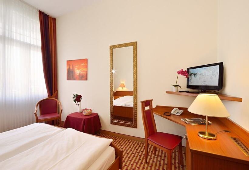 اتاق کلاسیک, Schöneberg