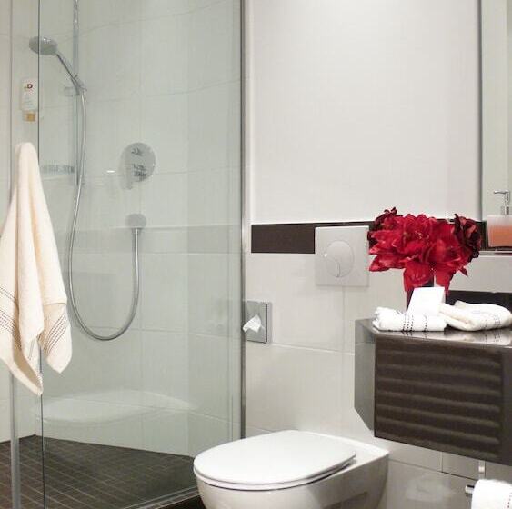 اتاق لوکس یک تخته, Schöneberg