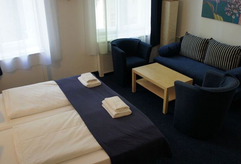 اتاق خانوادگی پایه, Seifert Berlin Am Kurfürstendamm