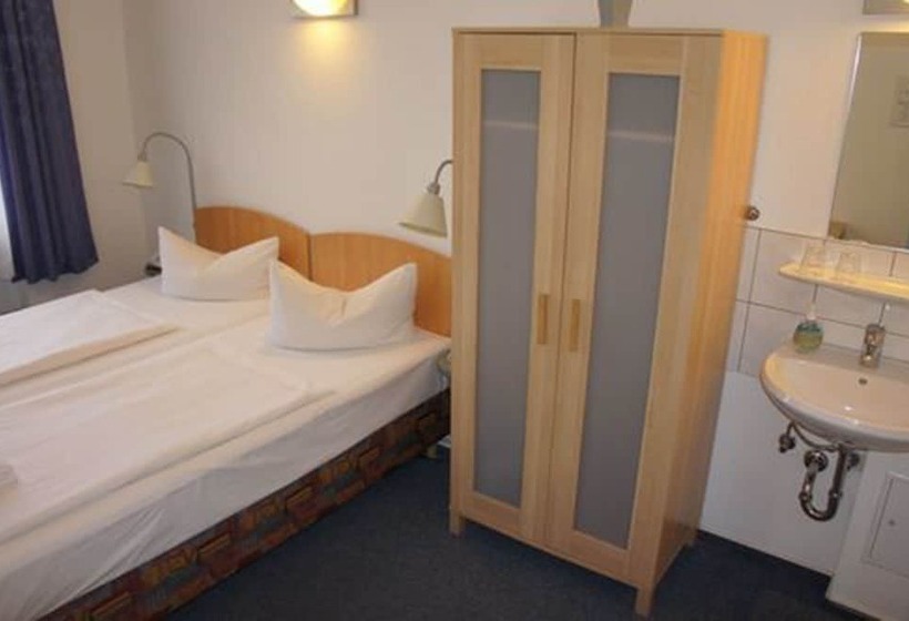 اتاق استاندارد با سرویس بهداشتی مشترک, Seifert Berlin Am Kurfürstendamm