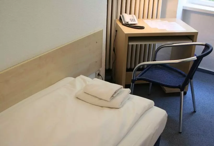 اتاق استاندارد یک نفره, Seifert Berlin Am Kurfürstendamm