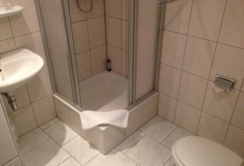 اتاق خانوادگی, Seifert Berlin Am Kurfürstendamm