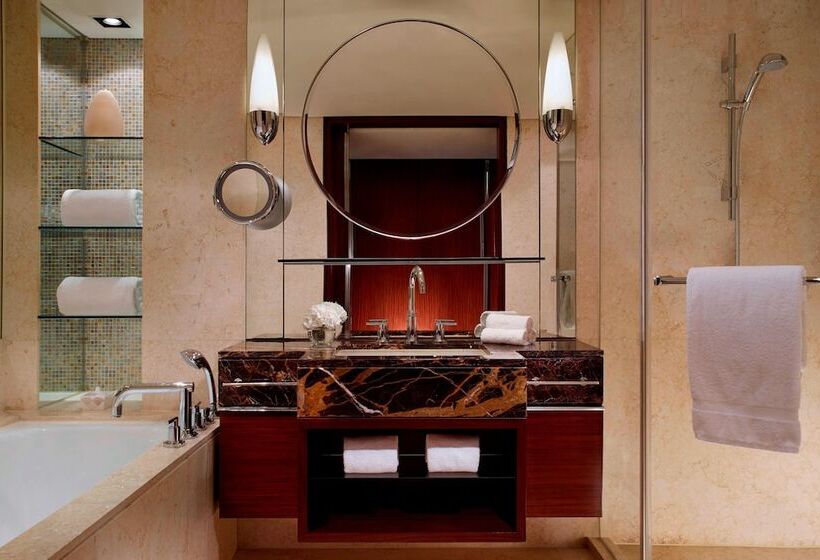 استوديو كلوب, The Portman Ritzcarlton, Shanghai