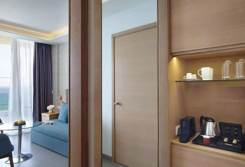 エクゼクティブスイート, Royal Apollonia By Louis Hotels