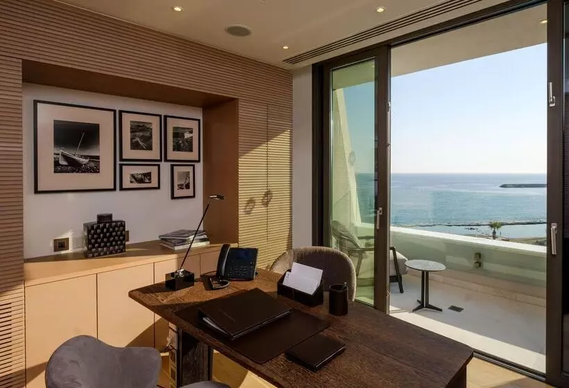 オーシャンビュースイート, Parklane, A Luxury Collection Resort & Spa, Limassol