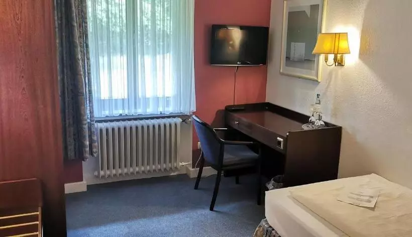 Standard Yhden Hengen Huone, Heidehotel Soltauer Hof
