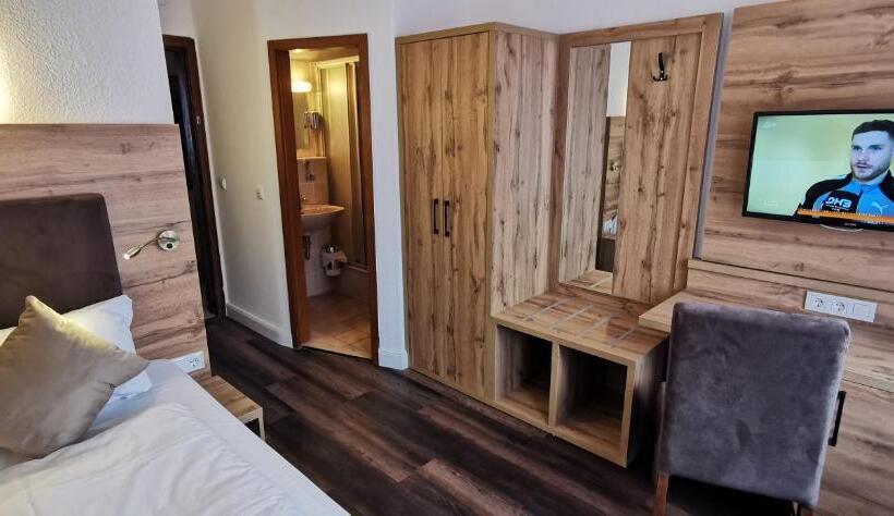 スタンダードシングルルーム, Heidehotel Soltauer Hof