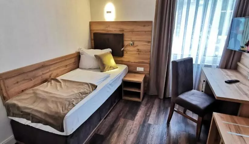 スタンダードシングルルーム, Heidehotel Soltauer Hof