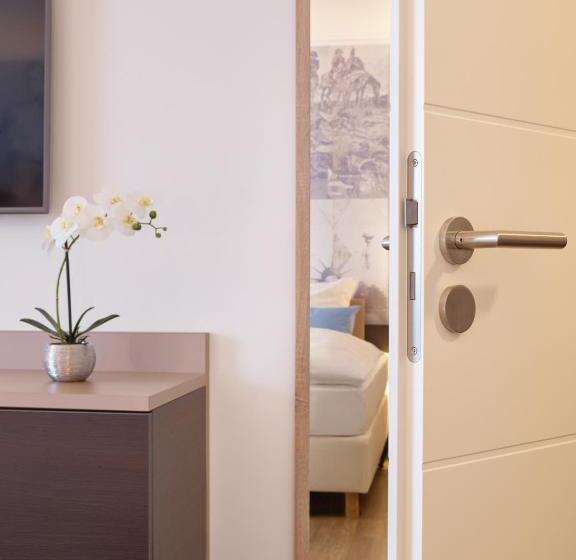 Номер бизнес-класса, Aquis Grana City