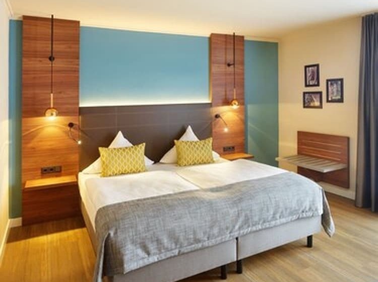 Номер Стандарт, Aquis Grana City