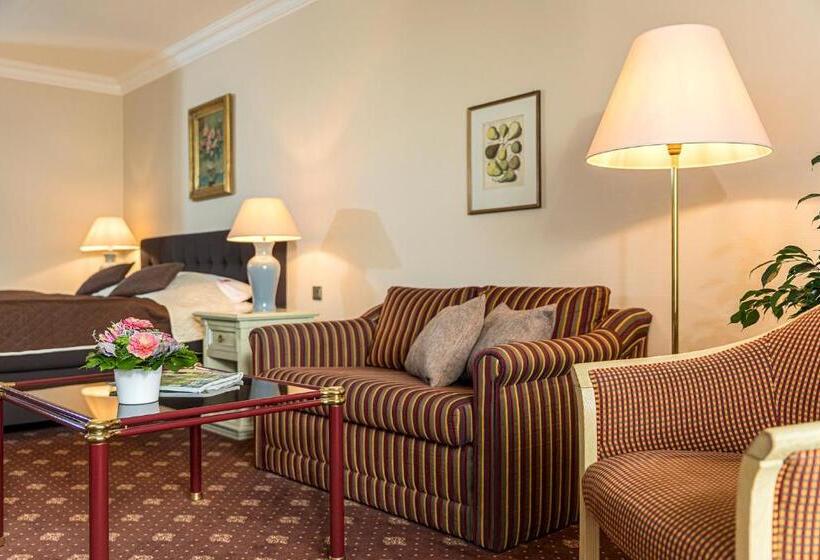 豪华房间, Grossfeld