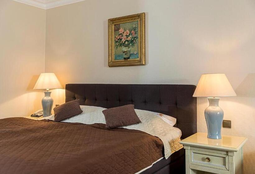 豪华房间, Grossfeld