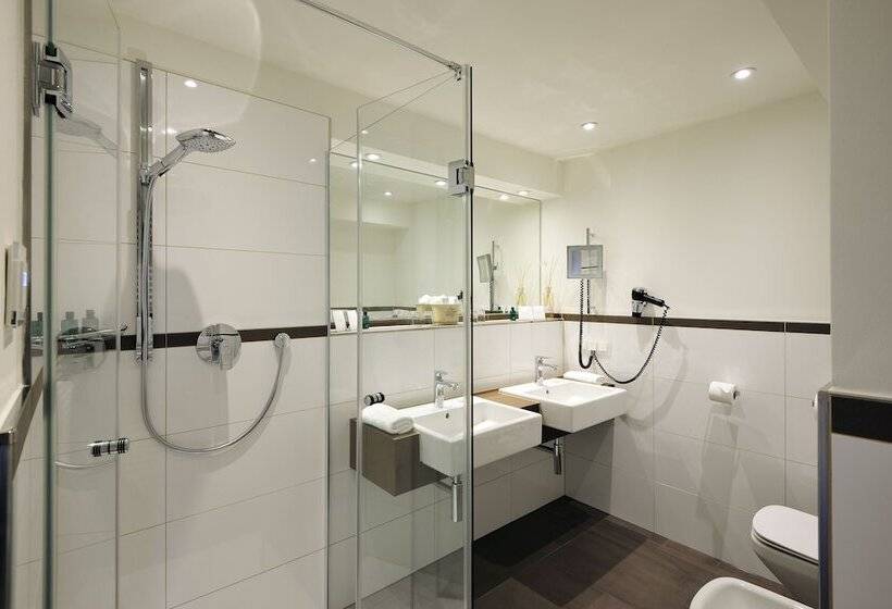 سوییت جونیور, Kastens Hotel Luisenhof